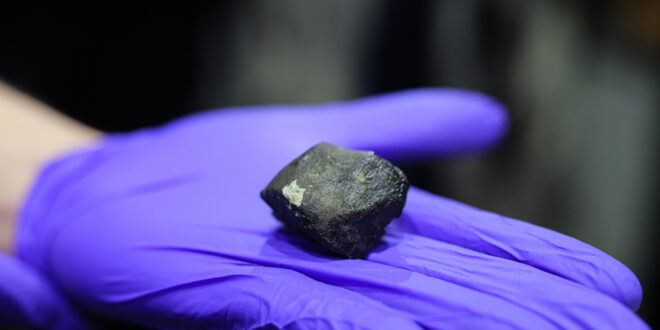 Nqweba (prov.) meteorite fall (~90 g, HED) in Nqweba (Kirkwood), Eastern Cape, South Africa at ~6:50:40-~6:50:50 UTC on 25 August 2024